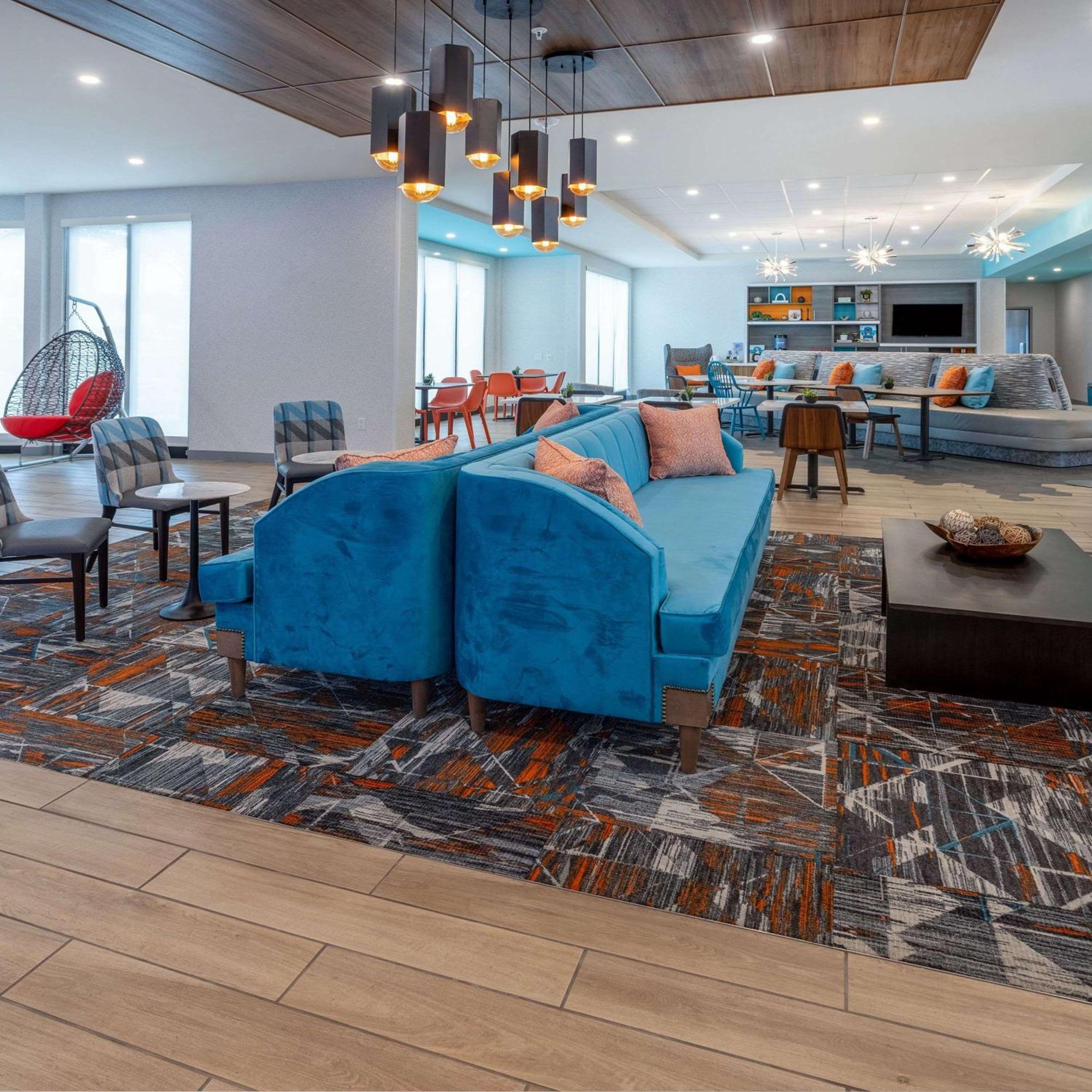Tru By Hilton Pensacola Airport Medical Center Hotel Exterior photo